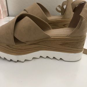 Platform strappy sandals